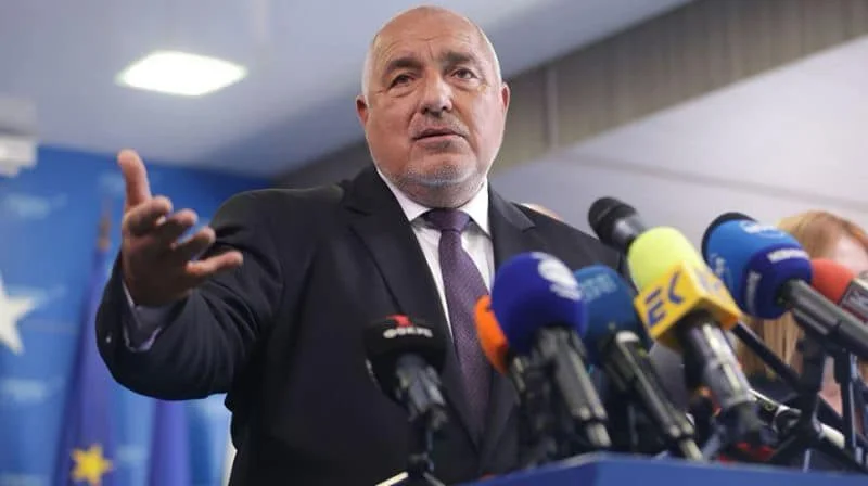 Бойко Борисов се раздвои по въпроса за скенерите на изборите