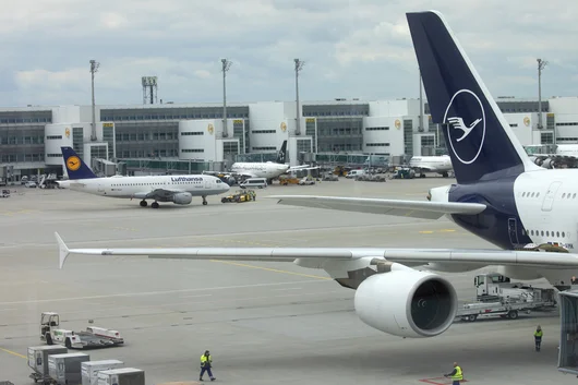 Стачка в Lufthansa блокира стотици полети от Германия