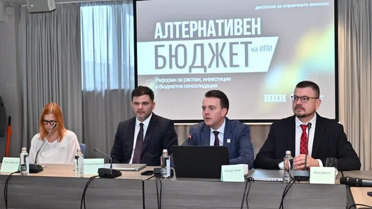 Алтернативният бюджет - как с по-малко чиновници осигуровки и данъци ще останат ниски