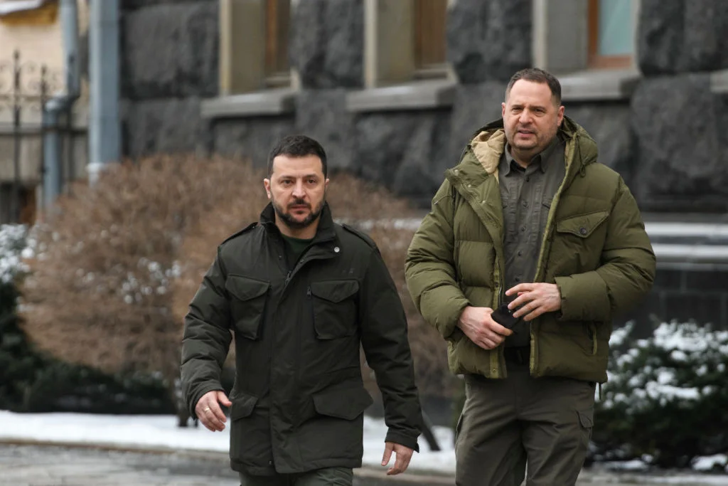 Началникът на кабинета на Зеленски подаде оставка заради корупционен скандал