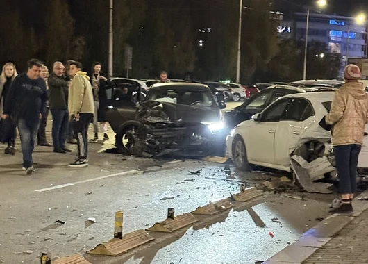 Пуснаха под гаранция бившия шеф на „Автомагистрали”, който помете 6 коли на столичния булевард „Витоша“