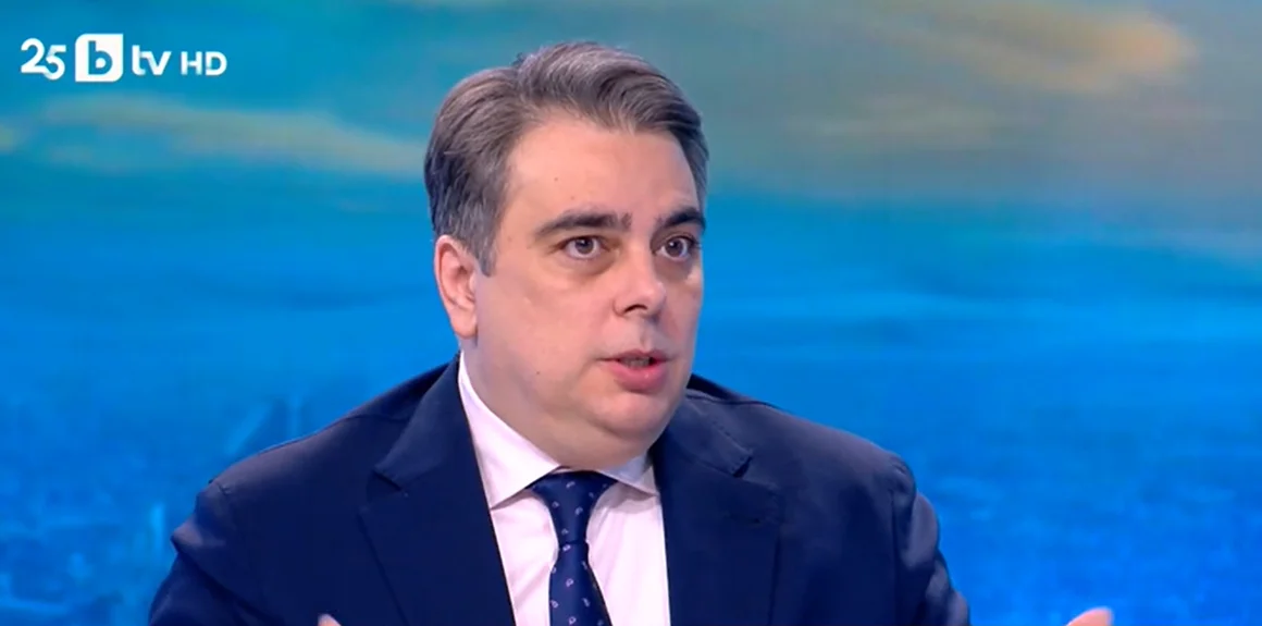 Асен Василев: Над 250 000 души в страната казаха, че не искат това правителство