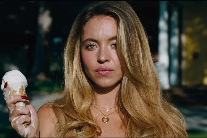 Първи снимки от Euphoria 3: Сидни Суини, Джейкъб Елорди и Зендея се завръщат