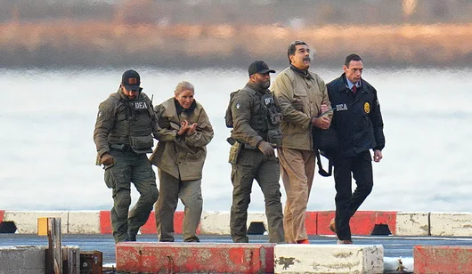 Мадуро пледира "невинен" и се определи като "военнопленник"