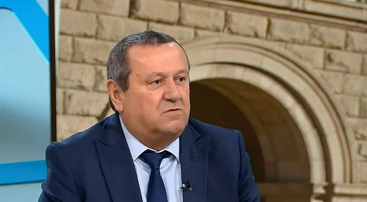 Адемов: Партии използват социалната система за натиск върху избирателите 