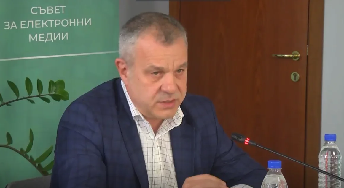 Кошлуков видя "опорочен" конкурс за директор на  БНТ, но се явил от уважение към колегите (Обновена)