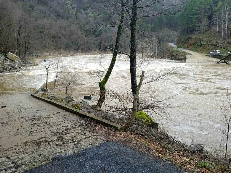 Водопад заля село Бачково, в Ардино е обявено бедствено положение