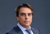 Асен Василев отговори на Радев за паметниците: Над Пловдив стърчи Альоша. Явно не е помогнал