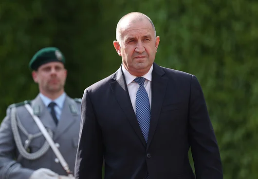 Румен Радев проверява "кои фактори" са накарали шефа на ДАНС да отмени екстрадицията на Олег Невзоров