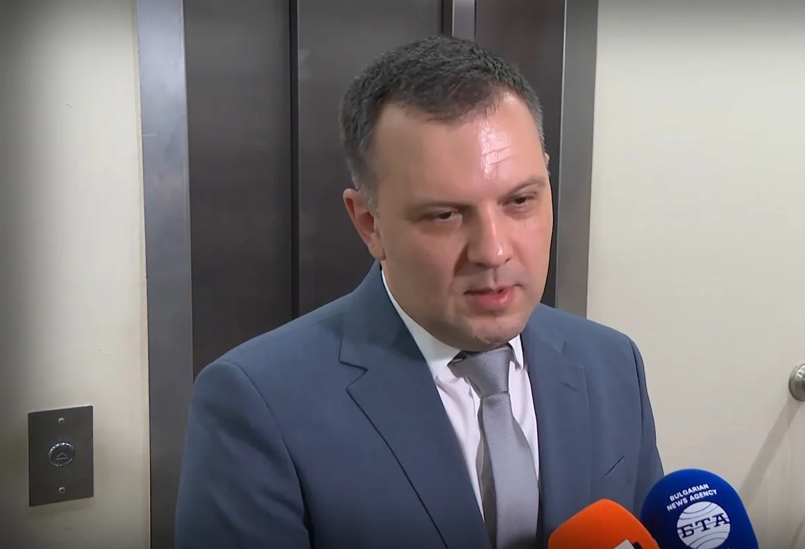 Николай Найденов иска Сарафов да напусне напълно съдебната система 