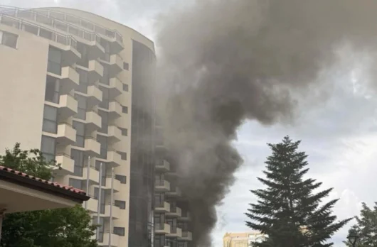 Човек е загинал при пожар в хотел в Слънчев бряг