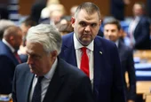 Пеевски иска изслушване на Демерджиев за парите от мантинелите и частните полети