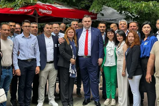 Цялата структурата на ДПС в Нови пазар напусна партията