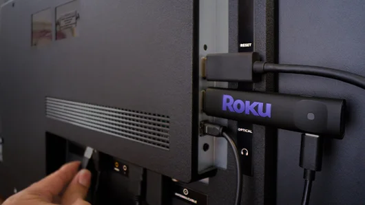 Fox купува Roku - компанията, чиито устройства дават достъп до стрийминг услуги през телевизор