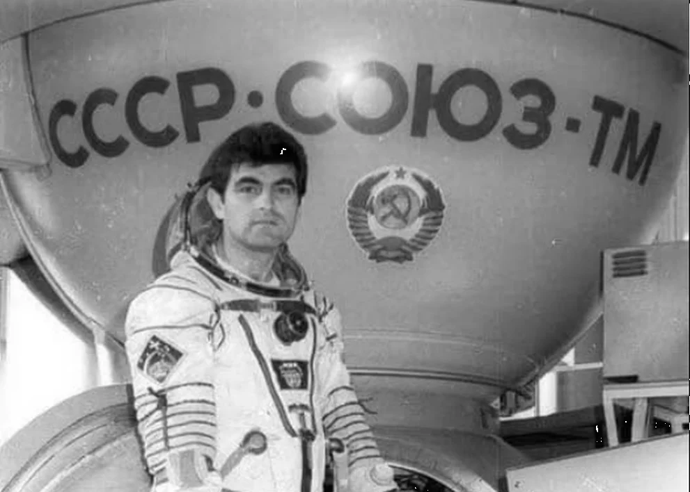 На 74 години почина Александър Александров - вторият българин, летял в Космоса 