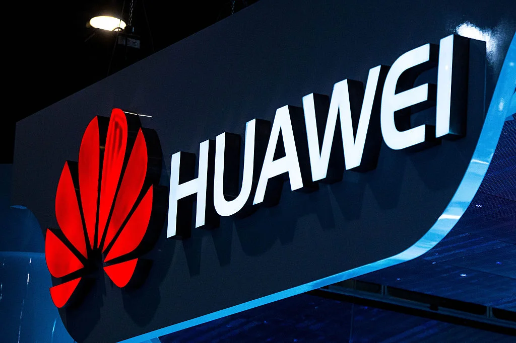 Huawei отчете слаба годишна печалба и предупреди САЩ: Китай ще отвърне