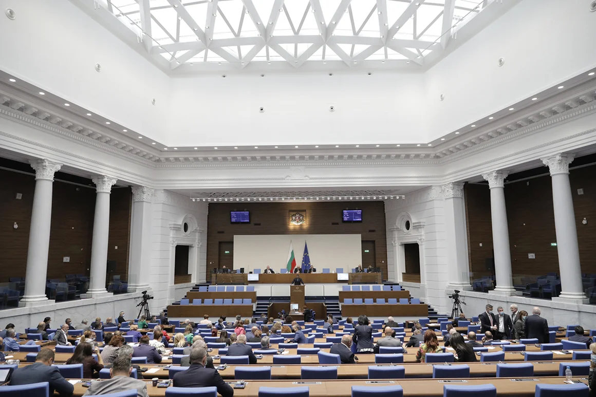 Още един депутат от ГЕРБ се присъедини към Цветан Цветанов