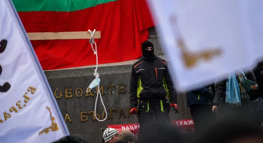 Изтрива ли някой националната памет 