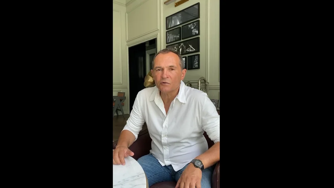 Божков смята, че един от ритоните от колекцията му e на свободния пазар
