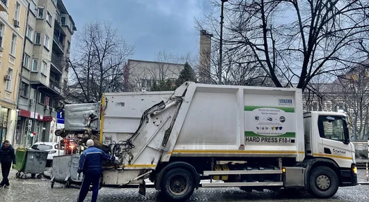 Столичната община сключи два нови договора за сметосъбиране