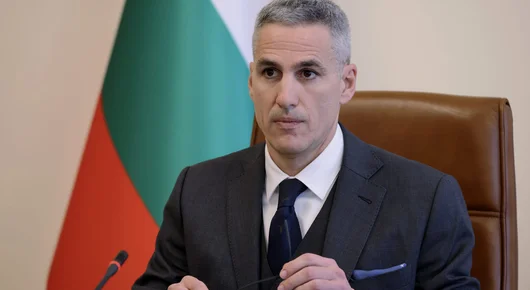 Андрей Гюров: "Служебните министри нямат място в партийните централи"
