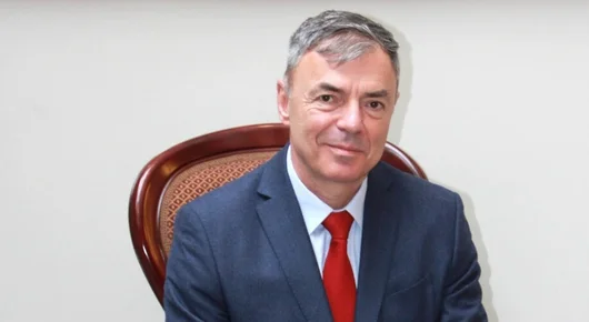 Кой е Сергей Игнатов - служебен министър на образованието в кабинета на Анрей Гюров