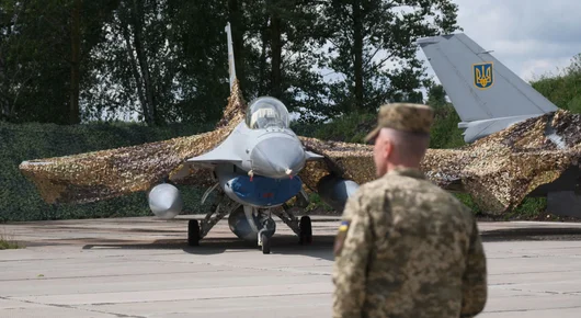 Украински F-16 отбеляза първа въздушна победа срещу руски изтребител