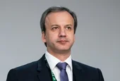 Президентът на ФИДЕ Аркадий Дворкович се оттегли, след като ЕС го санкционира заради Путин