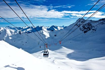 Австрия отвори всички ски курорти въпреки третия локдаун и поуките от Ишгл