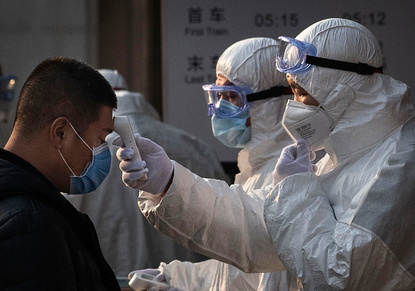 "Нямаме повод да сме спокойни": Опасност от втора вълна на вируса в Китай