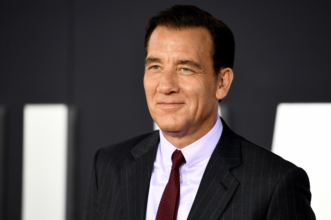 <br><br>
<b>Impeachment: American Crime Story - Netflix</b>
<br><br>
Бил Клинтън и Моника Люински са във фокуса на новата част от антологията American Crime Story, която досега разказваше за делото срещу О Джей Симпсън и убийството на Джани Версаче. "Импийчмънт" ще покаже събитията около секс скандала и последвалото дело за отстраняване на Бил Клинтън. Сериалът е на Райън Мърфи и е създаден по книгата на Джефри Тубин "A Vast Conspiracy: The Real Story of the Sex Scandal That Nearly Brought Down a President". В главната роля: Клайв Оуен. Едва ли има нужда от повече препоръки...