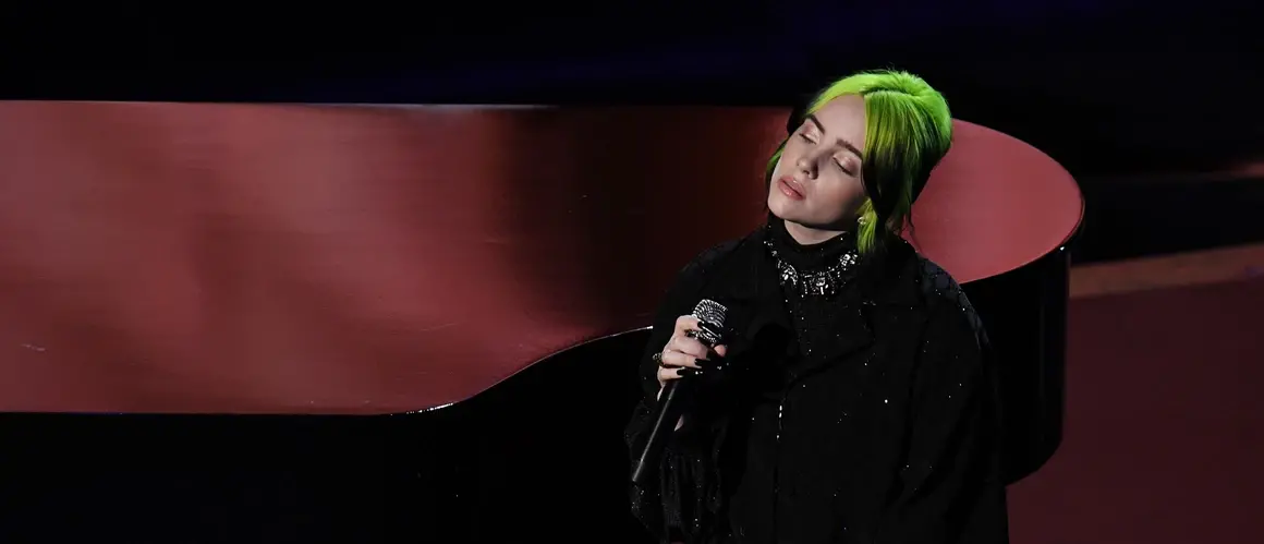 No Time To Die: Айлиш. Били Айлиш 