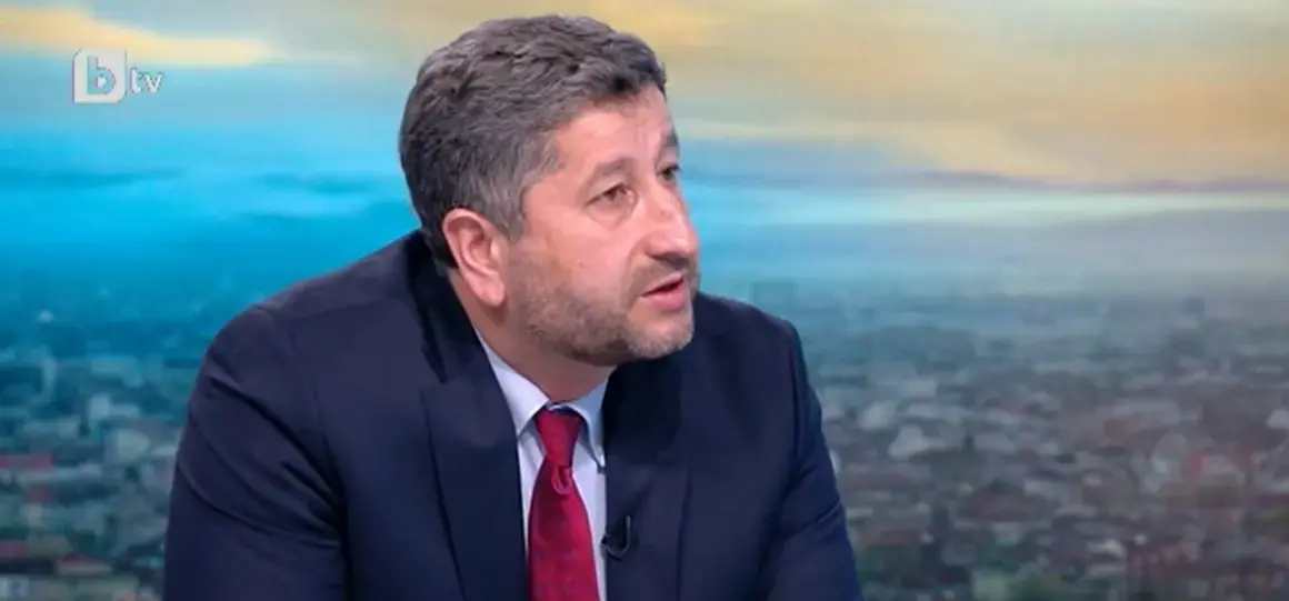 Христо Иванов за Сечкова: Когато човек е от двора на Борисов, няма как да не задаваме въпроси за личния му живот