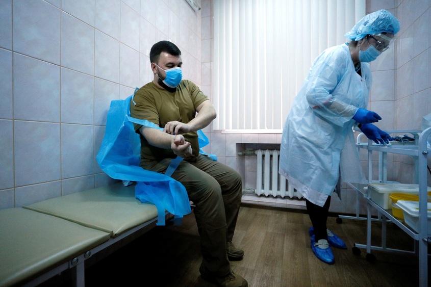 Руската ваксина показва 91,6% ефикасност срещу заболяване от Covid-19 със симптоми