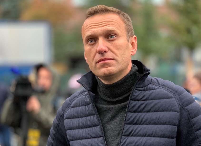 Алексей Навални е осъден на 2 години и 8 месеца затвор