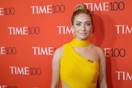Уитни Хърд и възходът на Bumble: Да напуснеш Tinder със скандал и с идея за милиарди