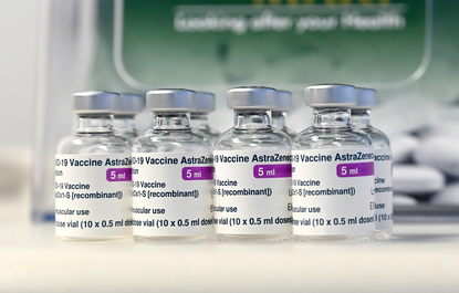 Как AstraZeneca стана "Оксфордската ваксина" в България