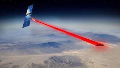 Новият проект на Пентагона: Космически соларен панел, който изпраща ток до всяка точка на Земята