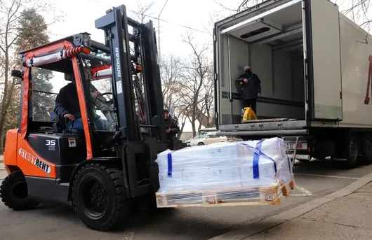 275 000 ваксини идват през март, но пълната пратка на AstraZeneca отново е под въпрос