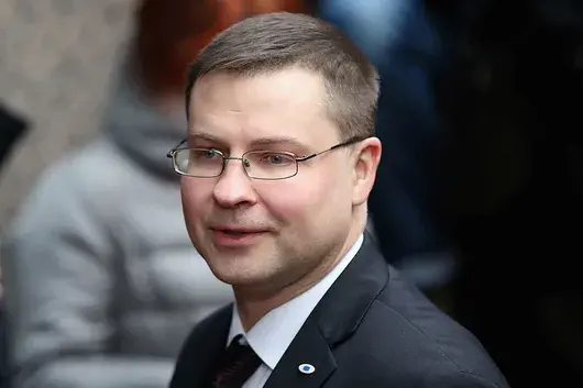 Срокът за влизане в "чакалнята" на еврозоната се отлага до юли