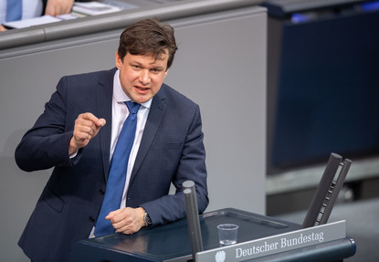 Лобистка сделка с Никола Груевски доведе до оставка на германски депутат