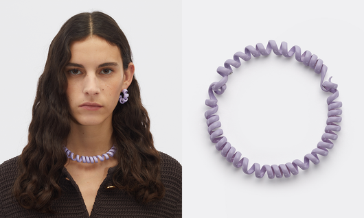 2000 долара за "телефонен кабел"? Diet Prada се подиграха с бижутата на Bottega Veneta 