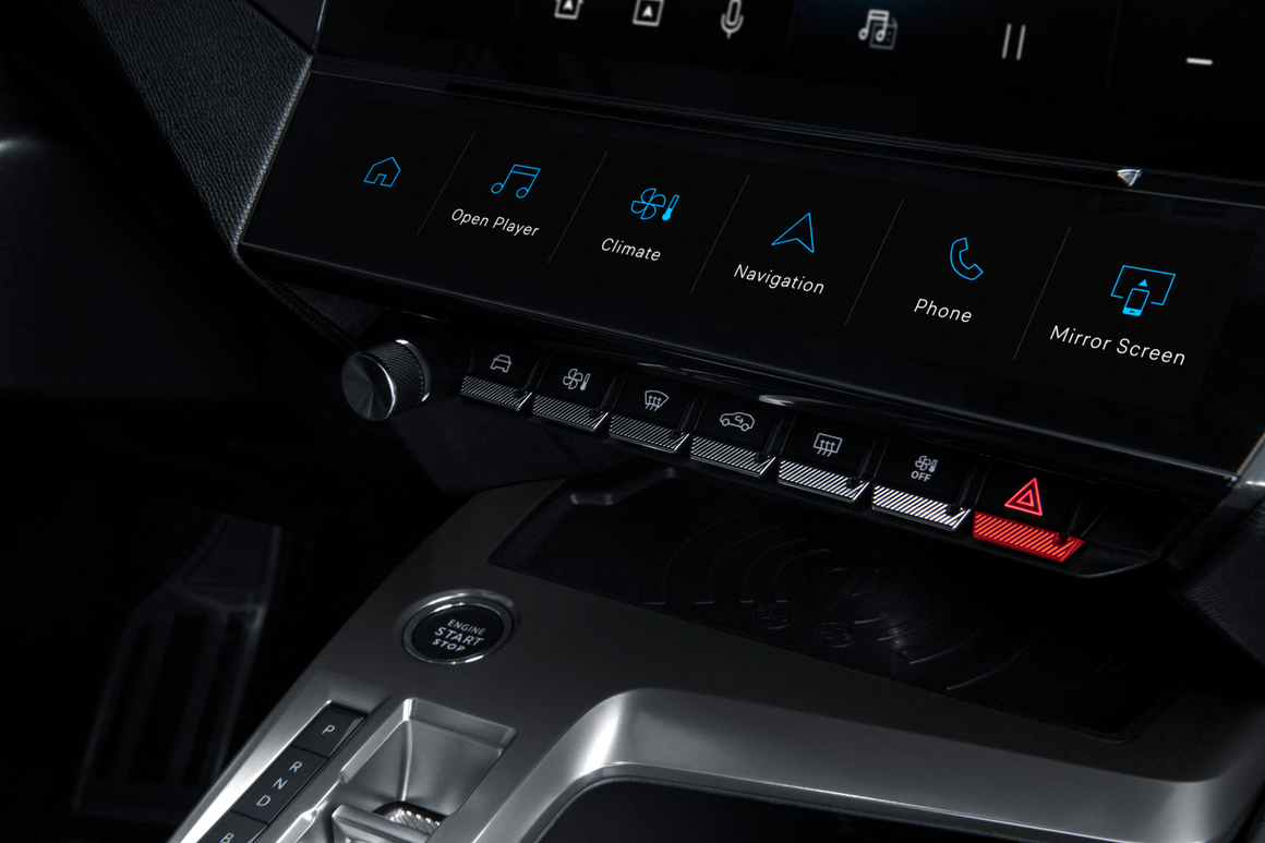 <p>Focal е френска компания за домашни премиум Hi-Fi системи и колаборацията с Peugeot FOCAL заслужава внимание, тя е резултат от над 3-годишна<br>
съвместна работа по проектирането.</p>
<p>Аудиосистемата FOCAL включва 10 високоговорителя с ексклузивни патентовани технологии:<br>
• 4 TNF туитъра с обърнат купол - този туитър е техен патент и може да се срещне и в някои други Hi-Fi системи, като например по-старите модели на Wilson audio. <br>
• 4 уфера с мембрана Polyglass и 165 мм инерционен демфер<br>
• 1 централен високоговорител Polyglass,<br>
• 1 субуфер с тройна бобина Power FlowerTM.<br>
Те са свързани към нов 690-ватов 12-канален усилвател (технология от по-висок клас D) и допълнени от цифров звуков процесор ARKAMYS.</p>
<p>Екипите на Peugeot и Focal са работили съвместно за установяване на персонализирано местоположение на всеки високоговорител, за максимално звуково преживяване за всички пътници.</p>
<p>Звуковата сцена на борда е стабилна и прецизна, гласовете са ясни и детайлни, а басите са дълбоки и мощни.</p>