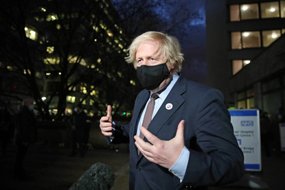 Обвиниха Борис Джонсън за отмяната на маските: "Премиерът не се съобразява с мнението на хората"