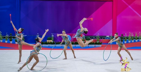 Три златни медала за ансамбъла ни по художествена гимнастика и три за Боряна Калейн в София