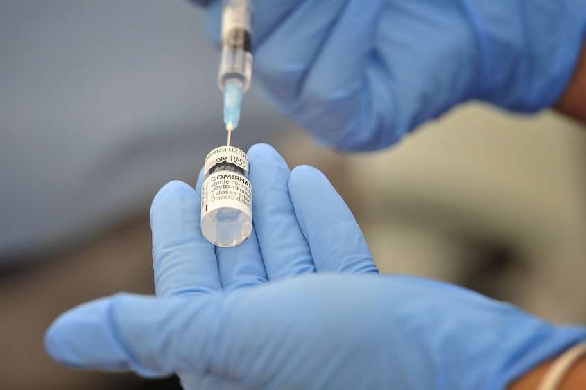 ЕК договори още до 1,8 млрд. ваксини от Pfizer/BioNTech