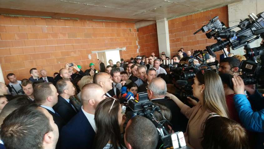 Преподавател от УНСС подаде оставка заради предизборна проява на Борисов