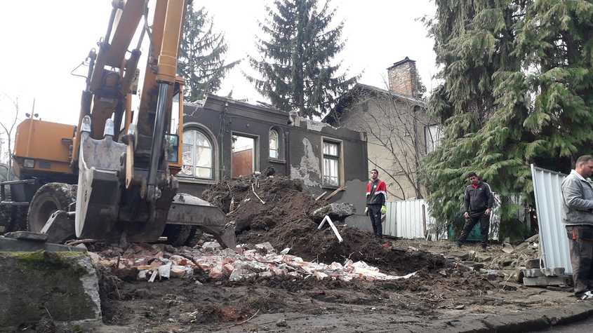 Събориха старинна къща в "Лозенец", в която е живял Димитър Димов