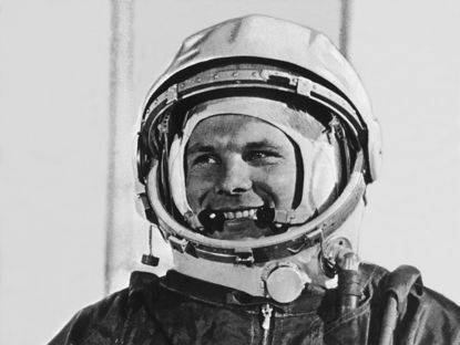 60 години от излитането на първия човек в космоса: "Юри Гагарин кацна в дома ми"