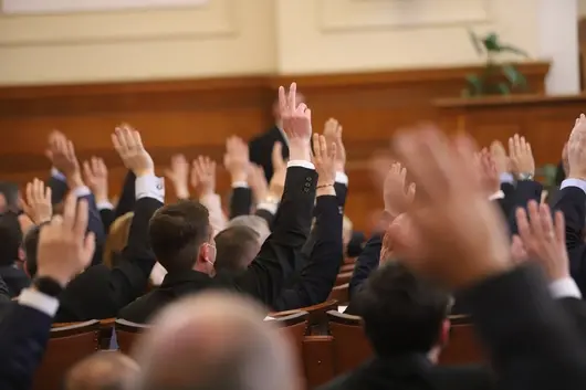 Вотът на недоверие ще е на ръба, и ИТН ще го подкрепят 